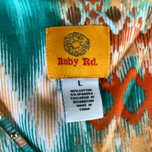 Ruby Rd top - Picture 3 of 3